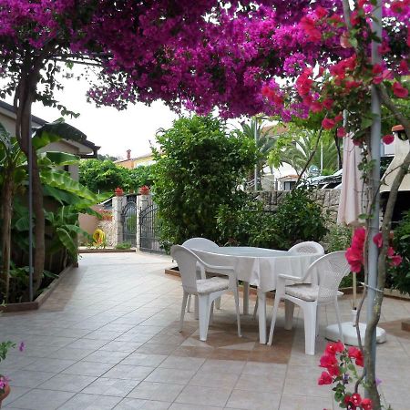 Apartmani Lili Mali Losinj Exterior photo
