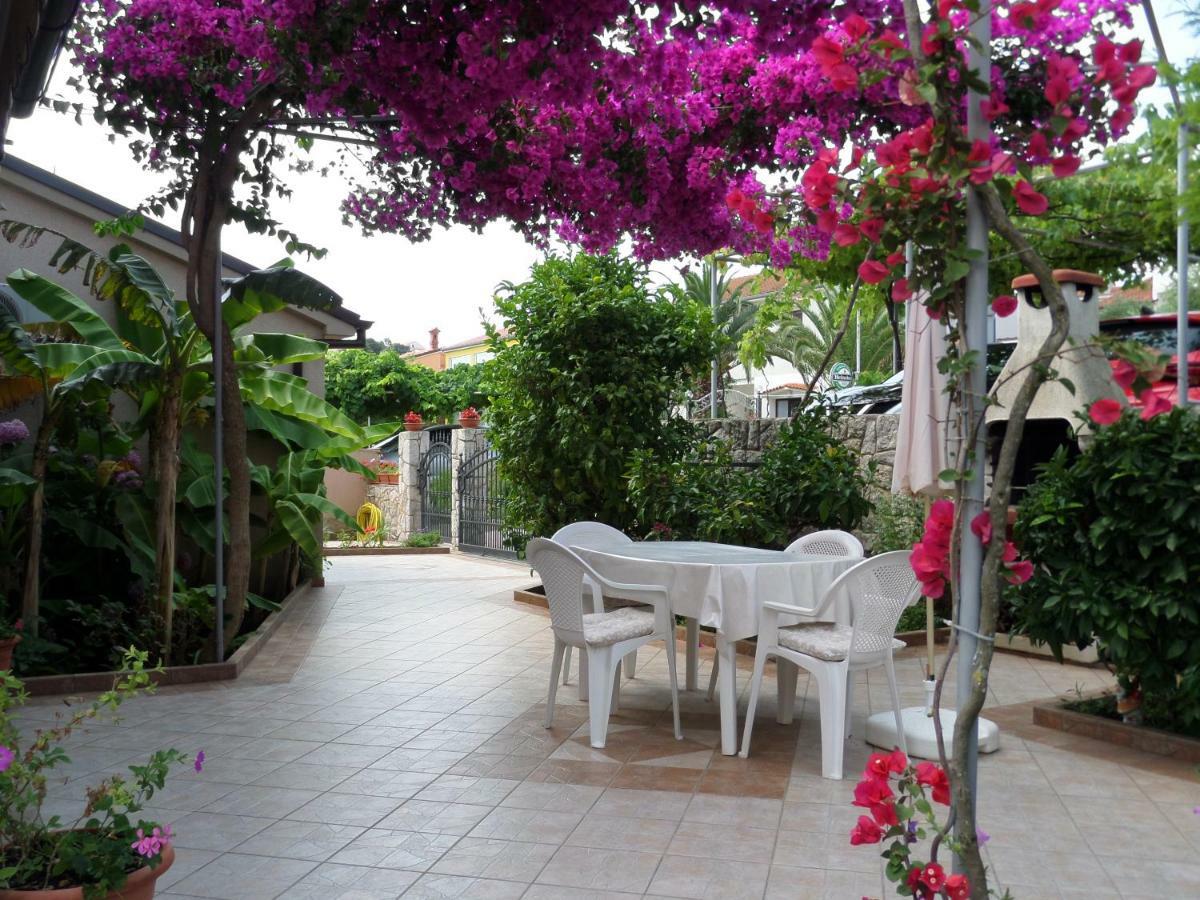 Apartmani Lili Mali Losinj Exterior photo